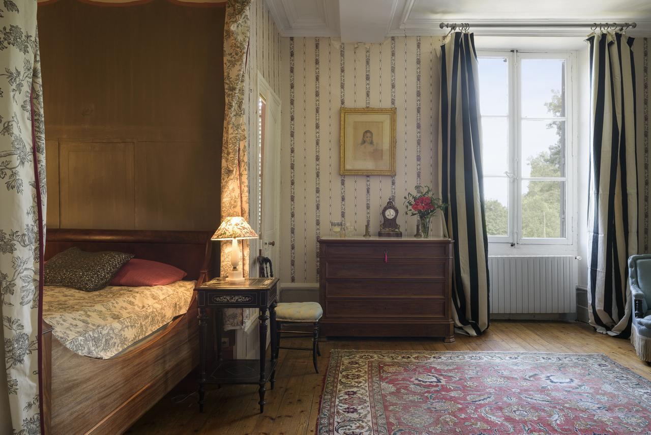 Le Rossay Hotel Saint-Clement-de-la-Place ภายนอก รูปภาพ